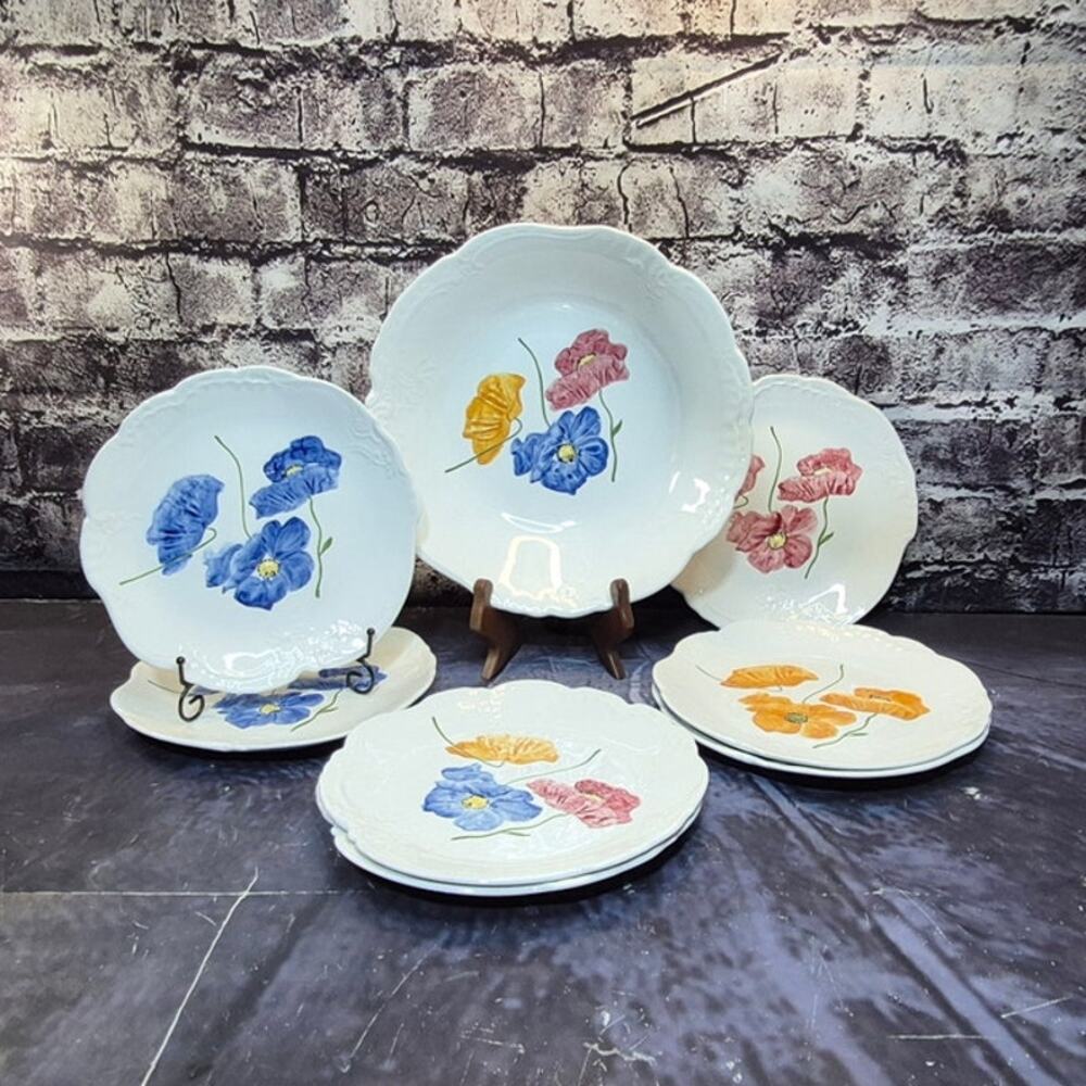 Vintage Set of 9 Hand Painted Underglaze San Cristoforo Richard Ginori